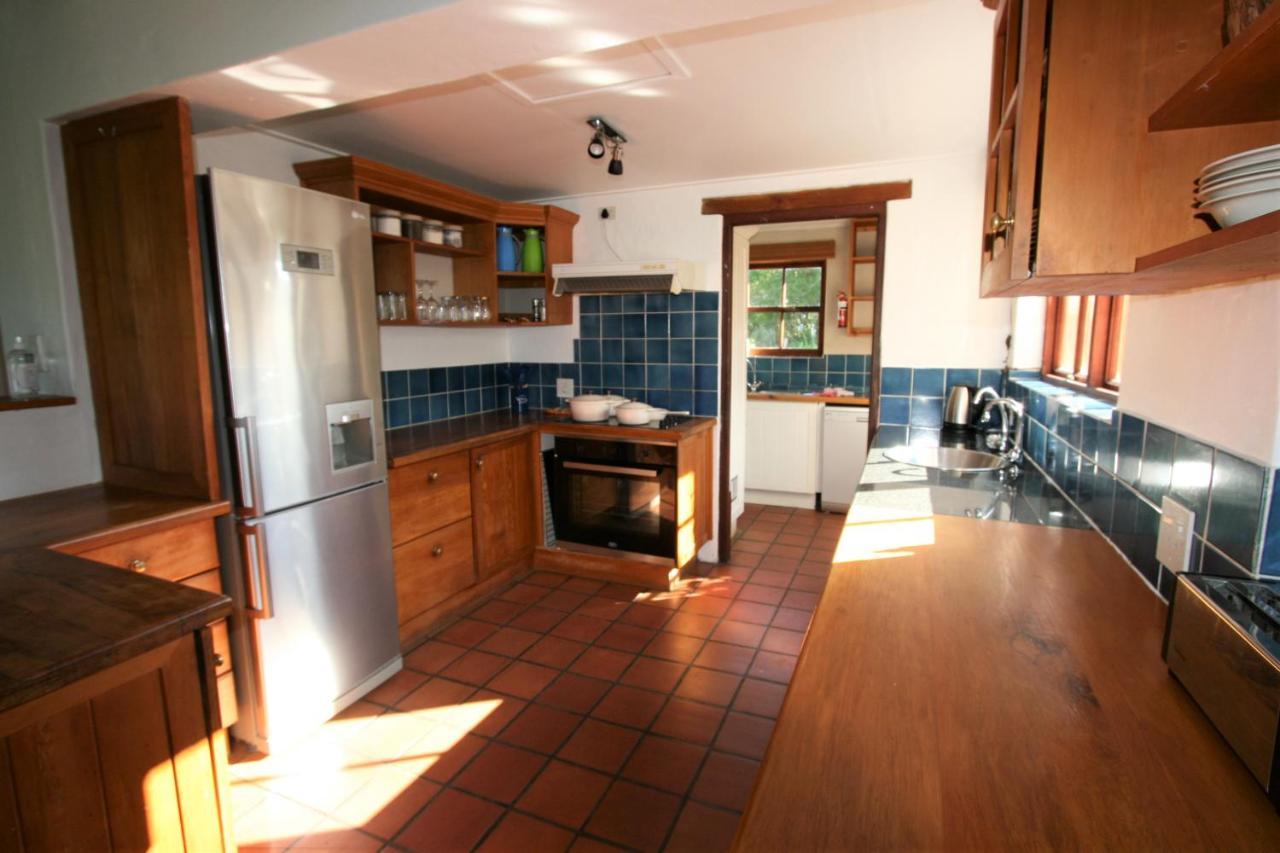 Colourful Bnb The Crags Room photo