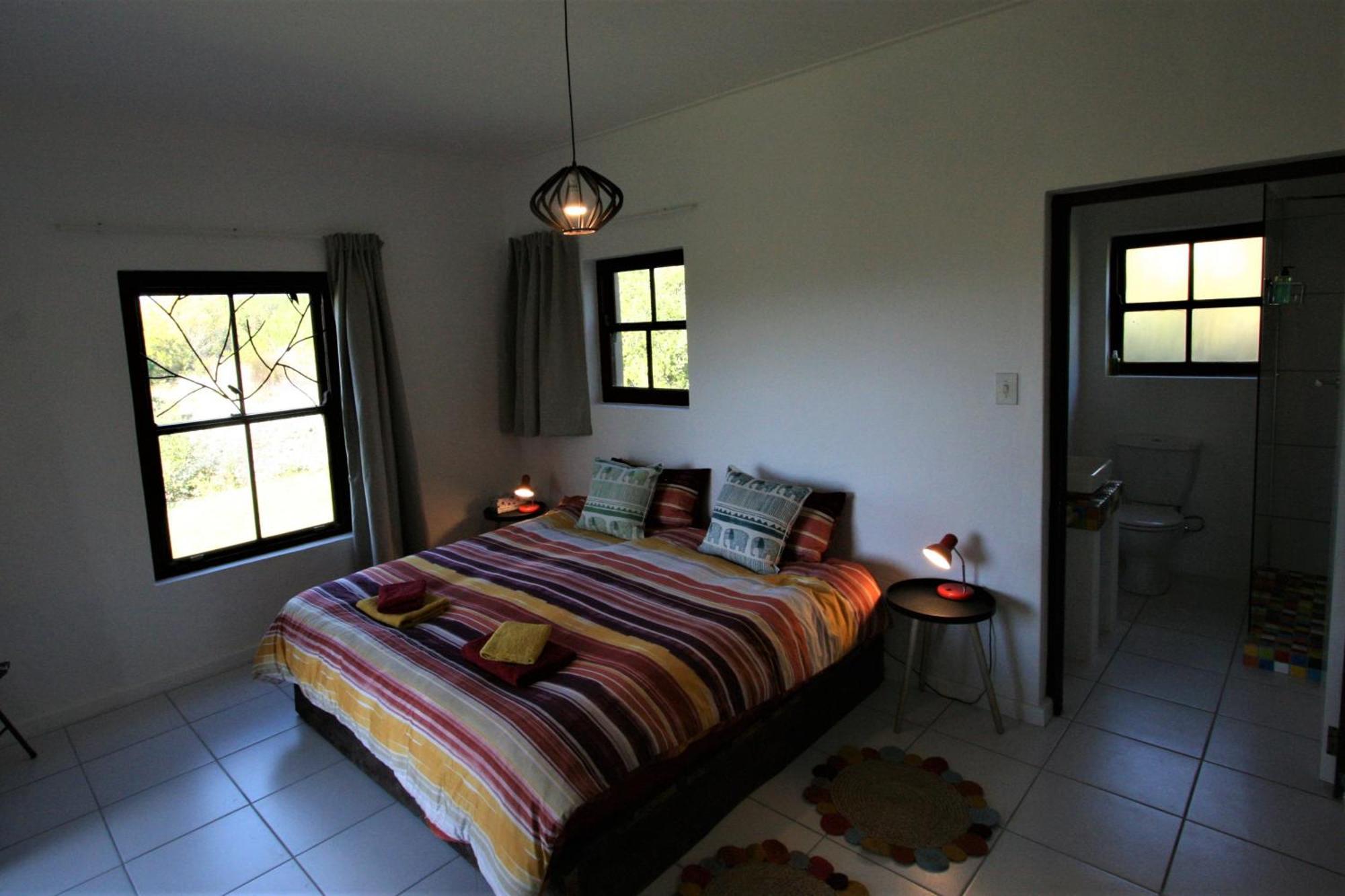 Colourful Bnb The Crags Room photo